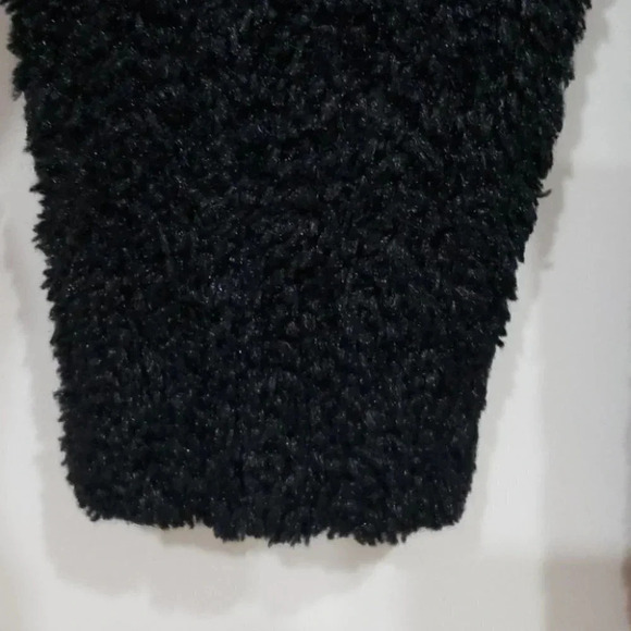 Harper Lane Crew Neck Sweater - Picture 5 of 8